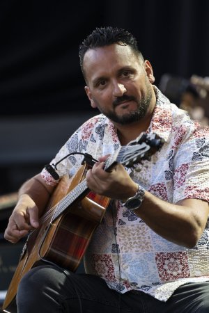 Stochelo & Mozes Rosenberg « The songs of Charlie Chaplin... and more! » (8)