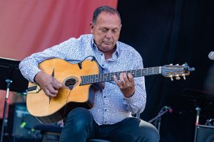 Stochelo & Mozes Rosenberg « The songs of Charlie Chaplin... and more! » (9)