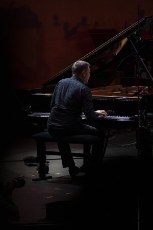 Christian McBride, Benny Green & Gregory Hutchinson Remembering Ray Brown Trio (2)